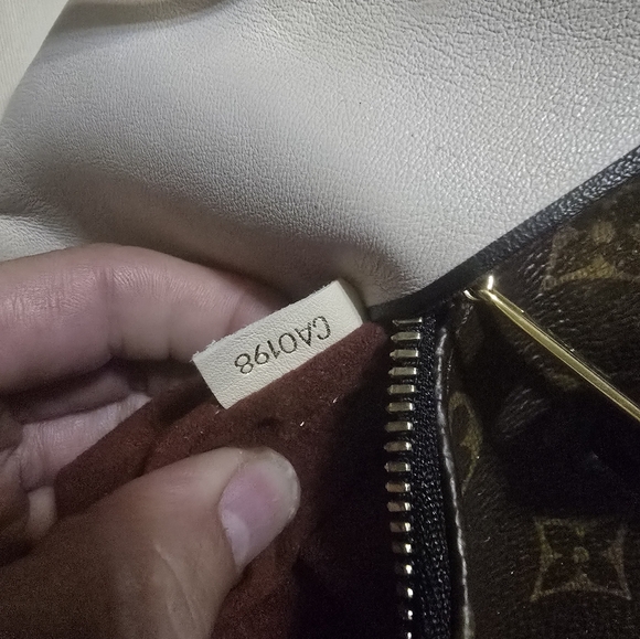 LOUIS VUITTON TULLERIES - Picture 4 of 15